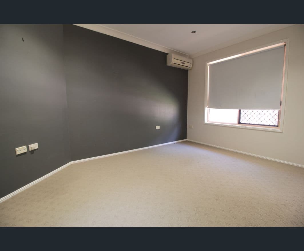 16 Batavia Court, Emerald QLD 4720, Emerald - Thumbnail 5
