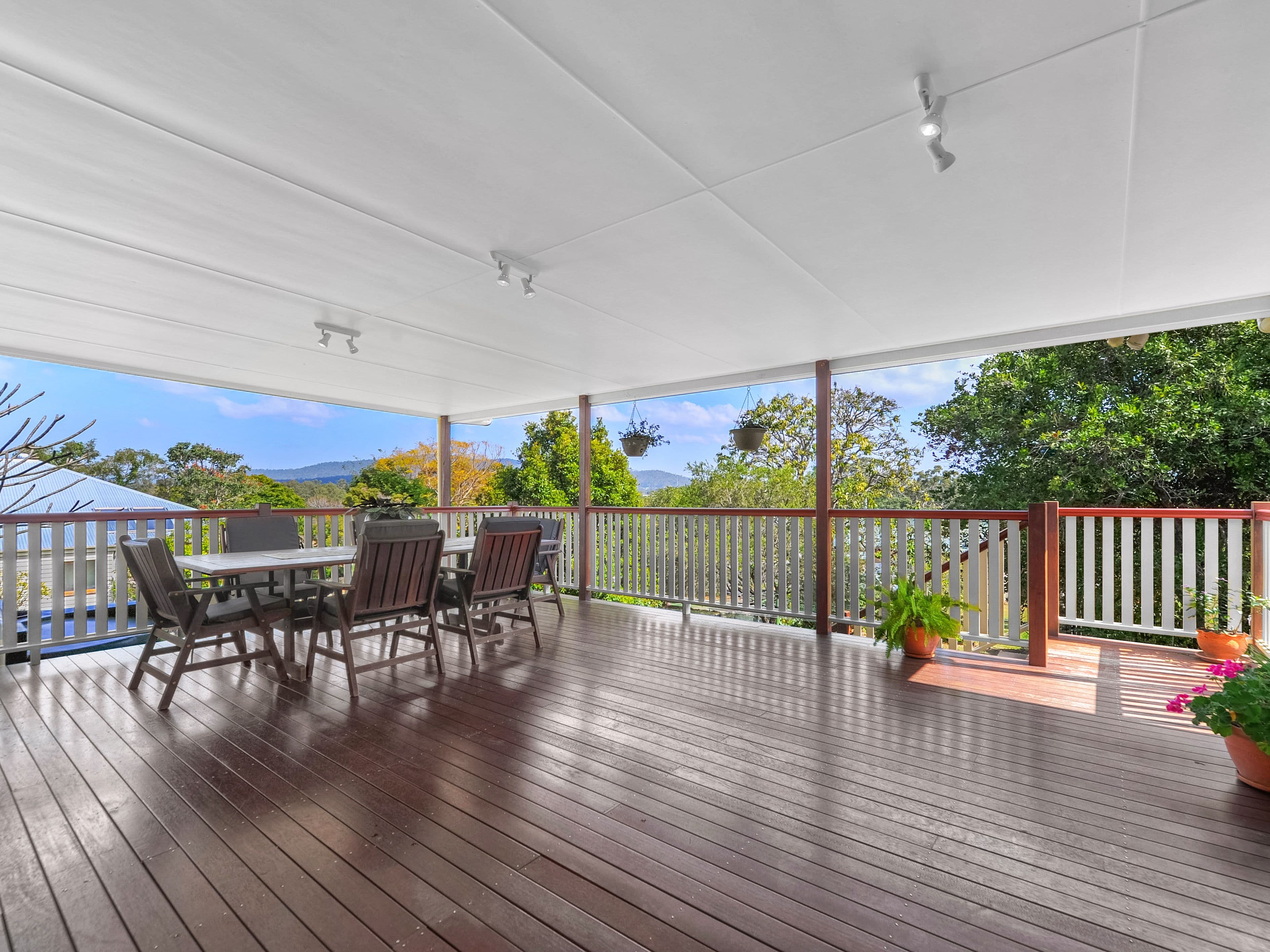8 Dundonald Street, Everton Park QLD 4053, Everton Park - Thumbnail 3