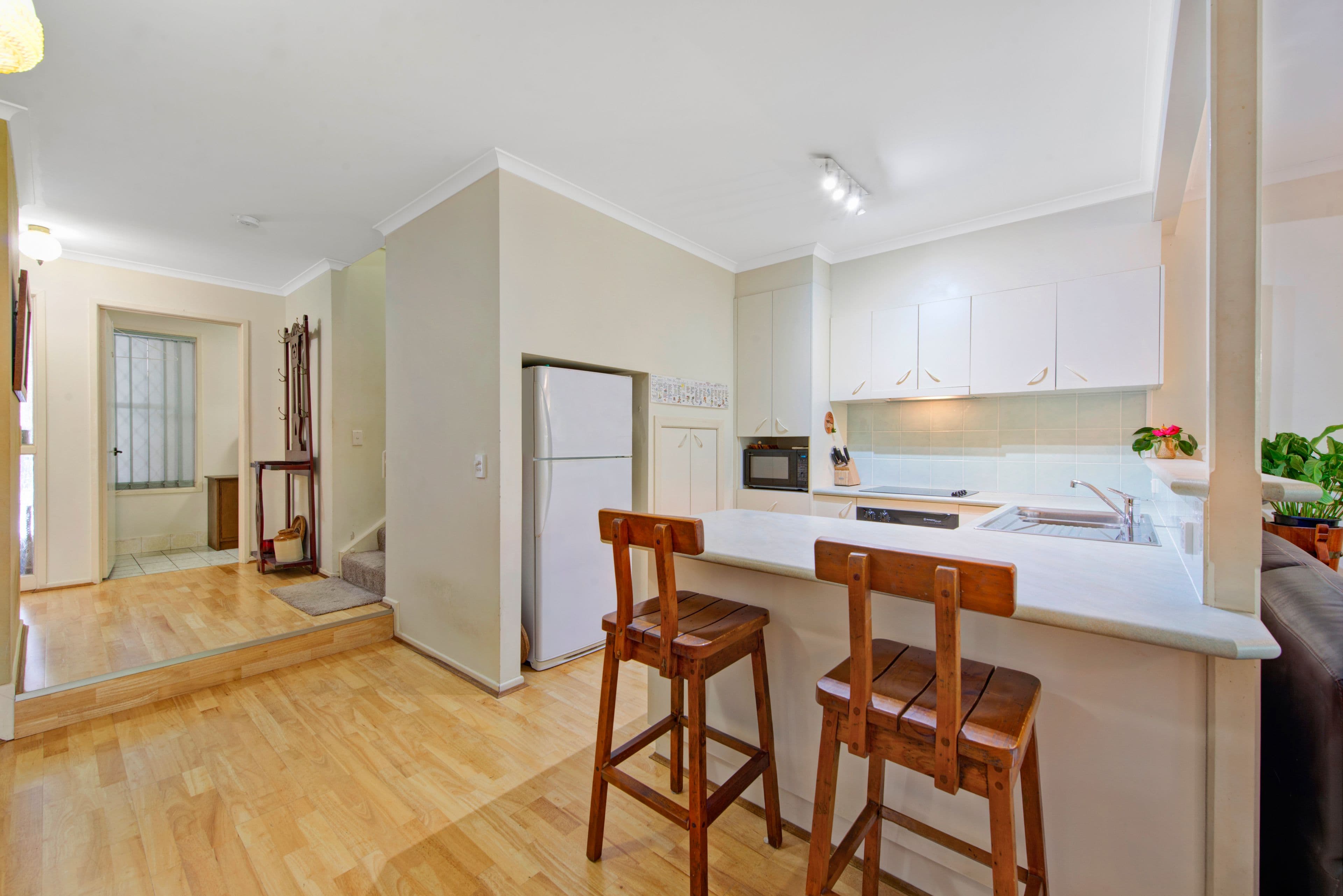 26 Vespa Crescent, Surfers Paradise QLD 4217, Surfers Paradise - Thumbnail 4
