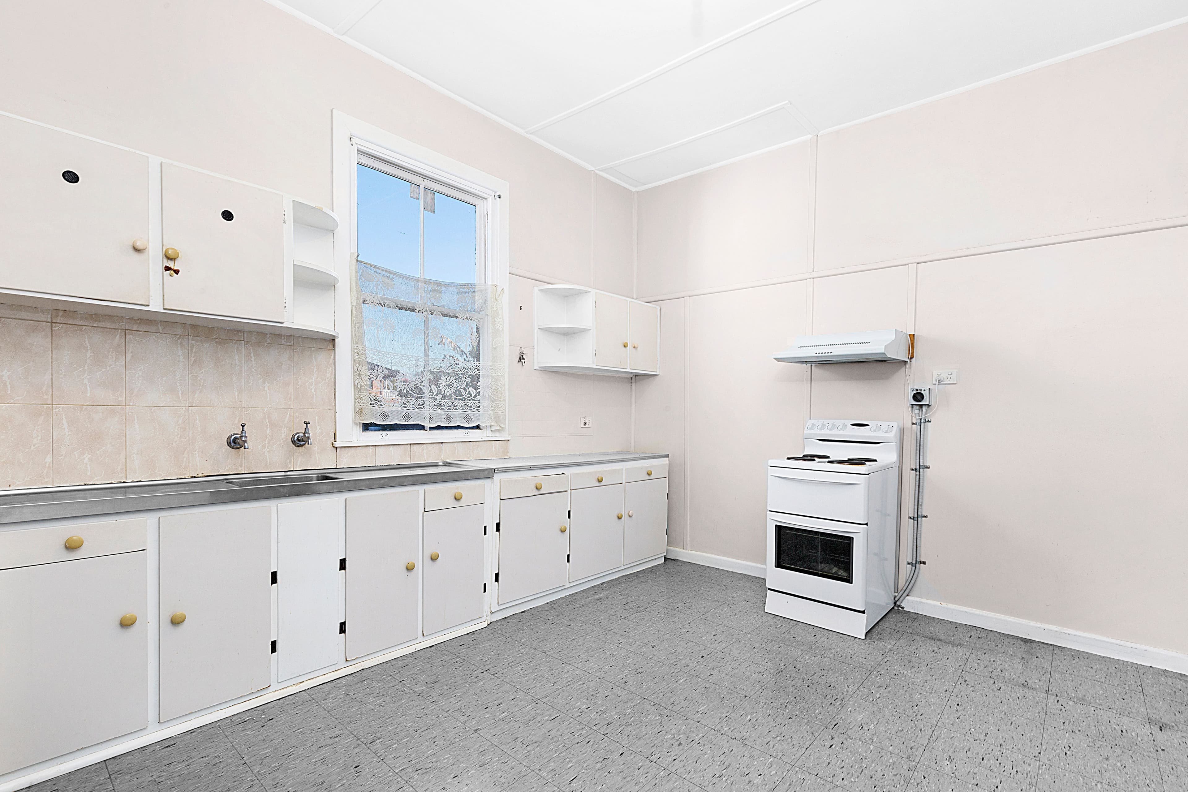 3 Sartor Crescent, Bossley Park - Thumbnail 4