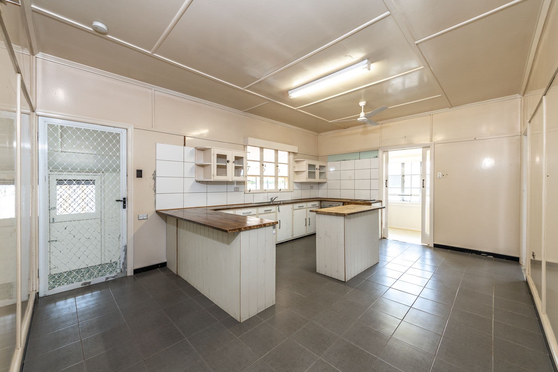 15 Macleod Street, Bundaberg West QLD 4670, Bundaberg West - Thumbnail 8