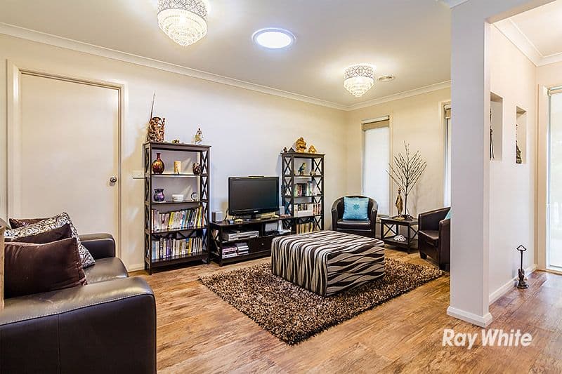 1 Torney Street, Cranbourne East VIC 3977, Cranbourne East - Thumbnail 4
