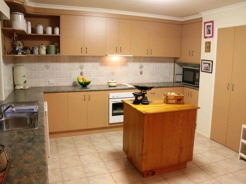 1 Cobalt Crescent, TANNUM SANDS QLD 4680, Tannum Sands - Thumbnail 3