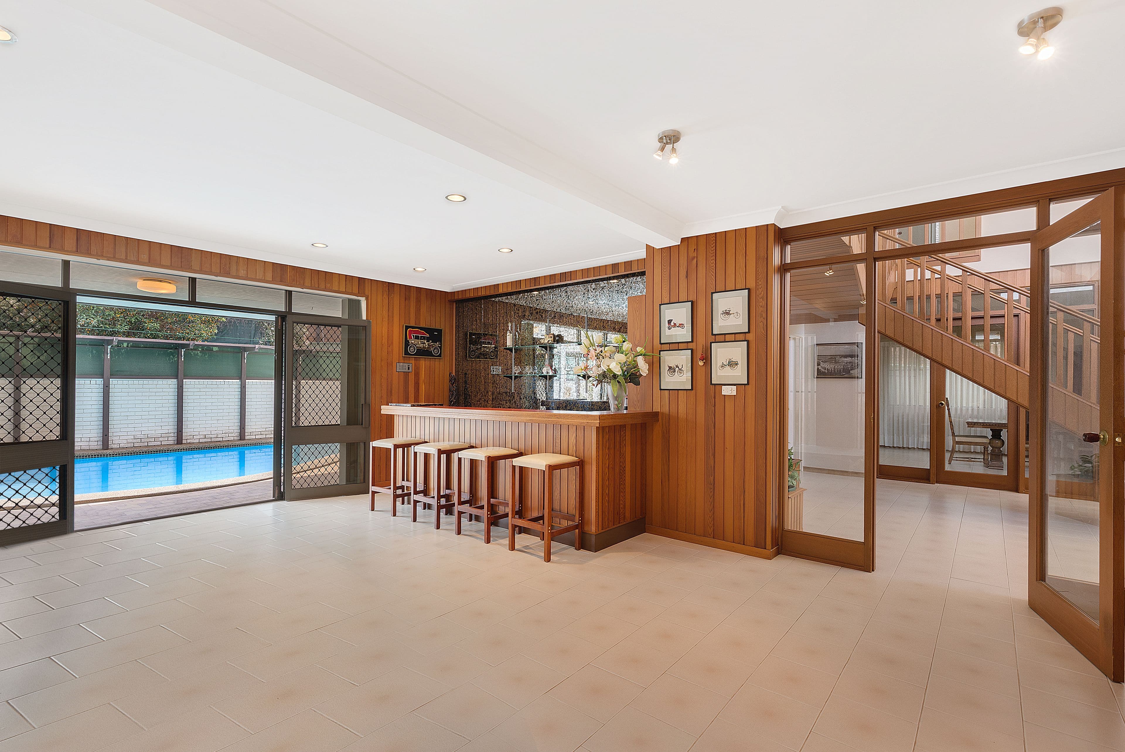 17 Corio Road, Prairiewood - Thumbnail 2