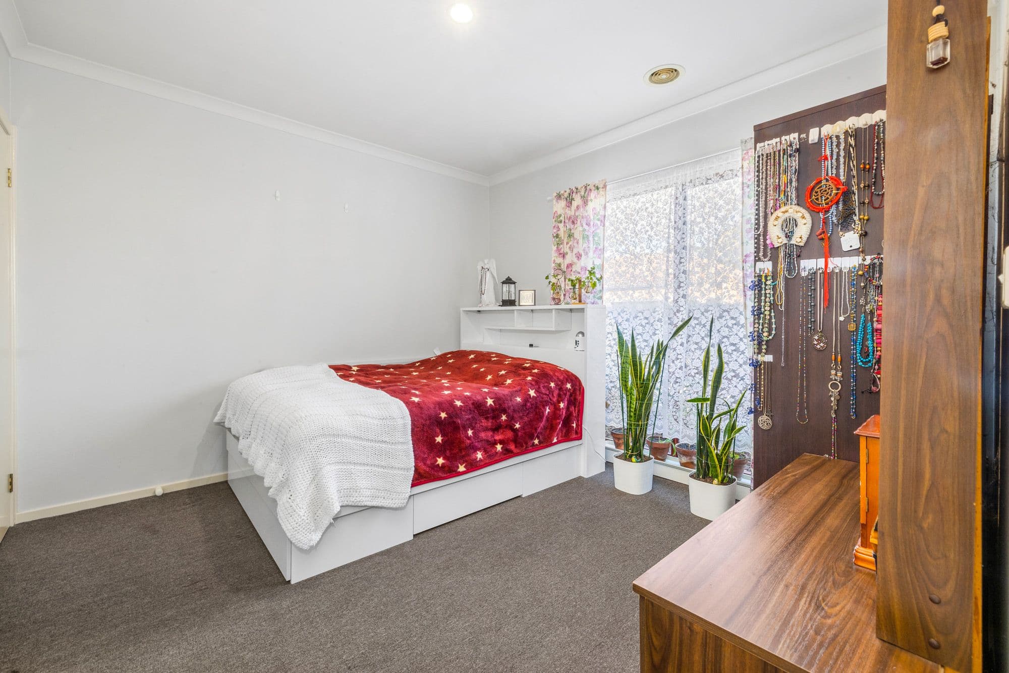 15A Hooker Road, Werribee VIC 3030, Werribee - Thumbnail 8