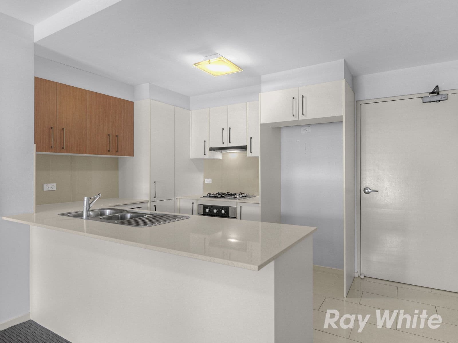 610 South Pine Road, Everton Park QLD 4053, Everton Park - Thumbnail 4