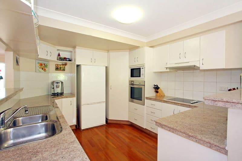 28 Carwoola Street, BARDON QLD 4065, Bardon - Thumbnail 6
