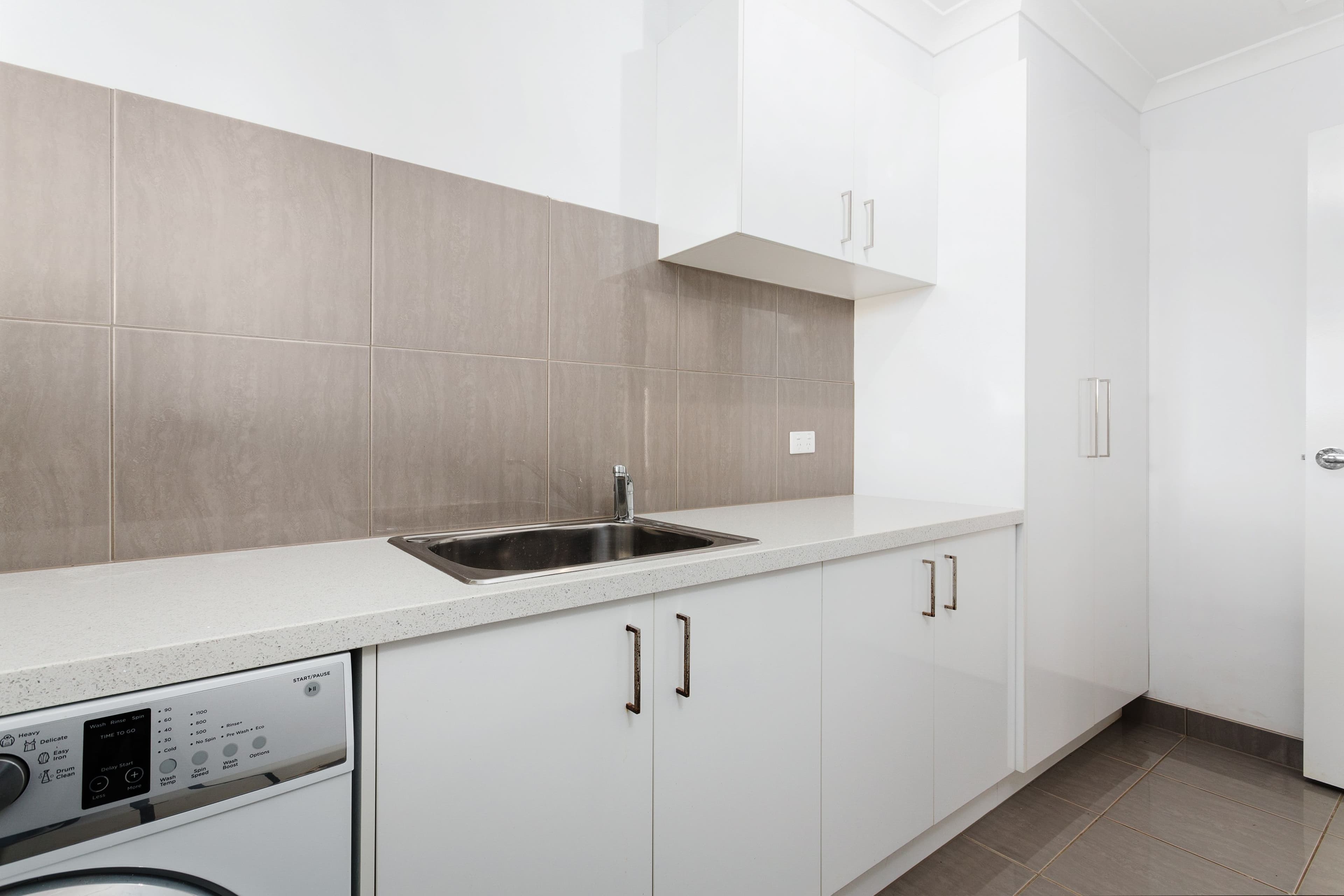 14 Buscombe Cresent, Drouin VIC 3818, Drouin - Thumbnail 8