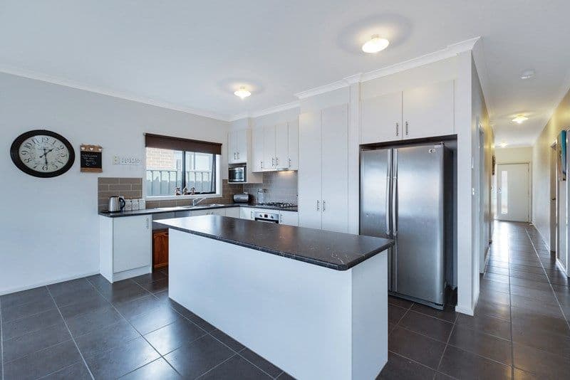3 Fenix Way, Wollert VIC 3750, Wollert - Thumbnail 2