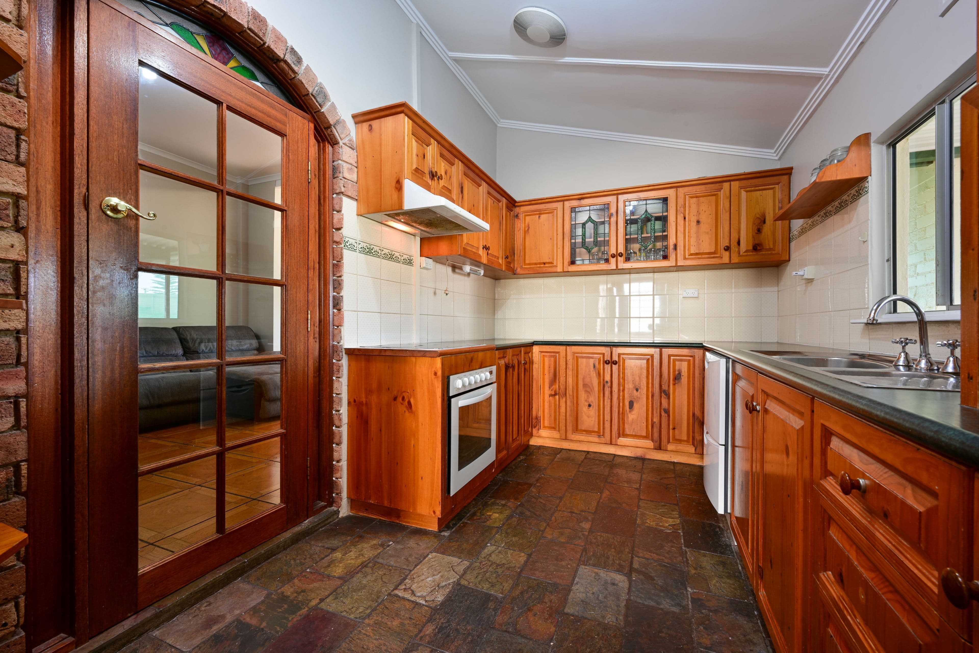 90 Farrell Street, Whyalla SA 5600, Whyalla - Thumbnail 2
