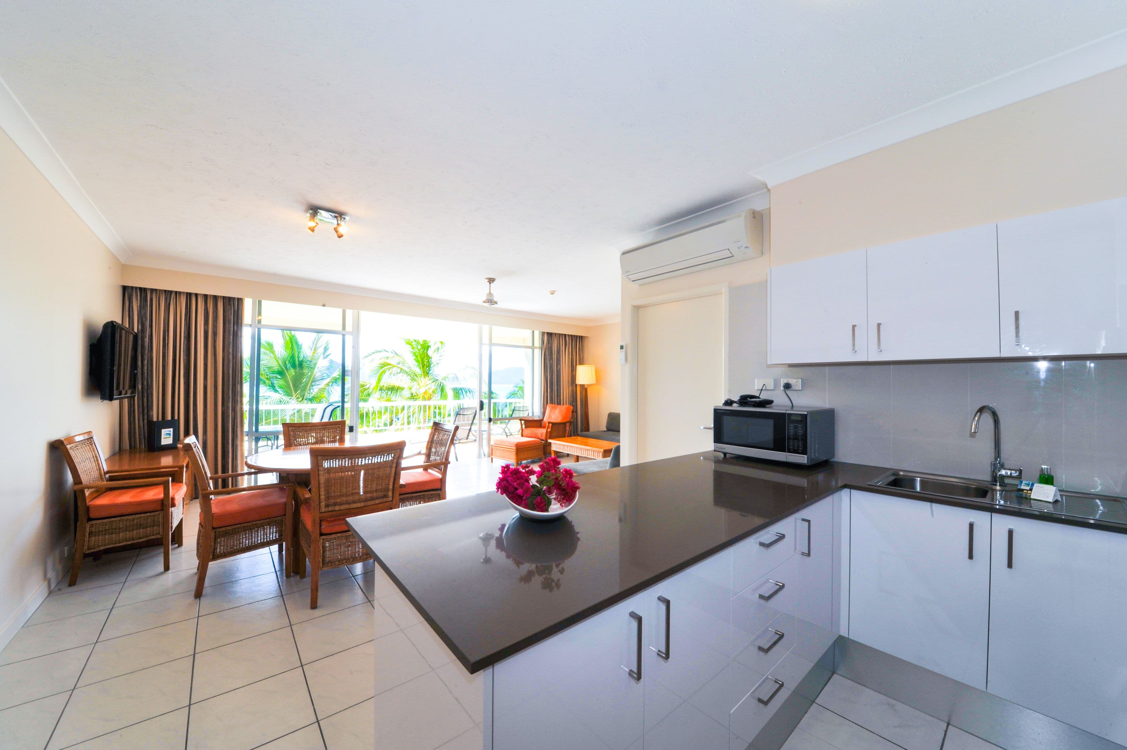 302 E Whitsunday Apartments, Hamilton Island QLD 4803, Hamilton Island - Thumbnail 6