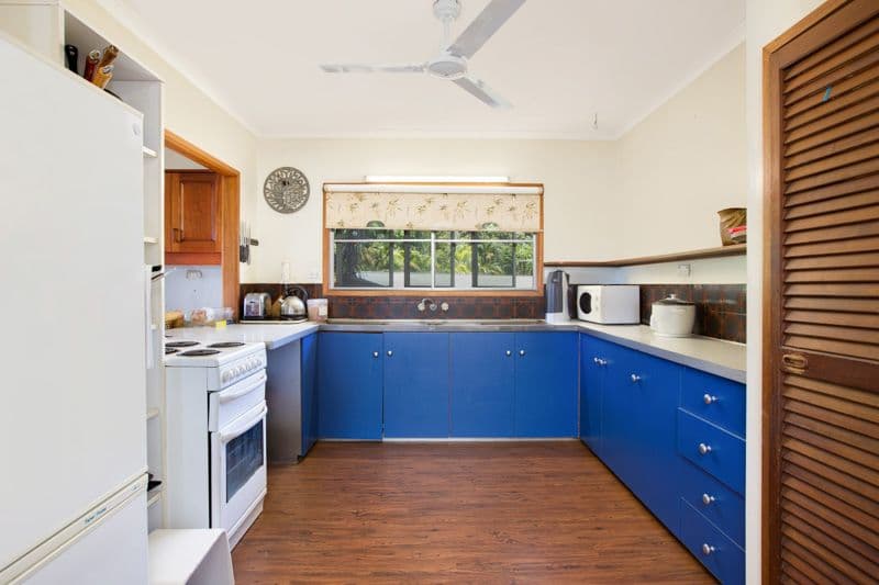 37 FAIRVIEW Street, BAYVIEW HEIGHTS QLD 4868, Bayview Heights - Thumbnail 4