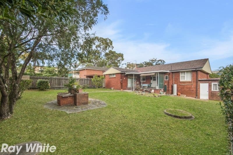 5 Rembrandt Drive, Baulkham Hills - Thumbnail 4