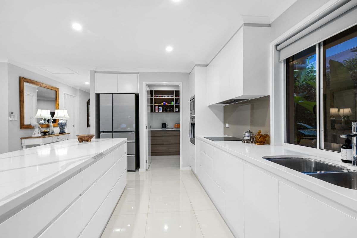 66 Kew Road, Graceville QLD 4075, Graceville - Thumbnail 5