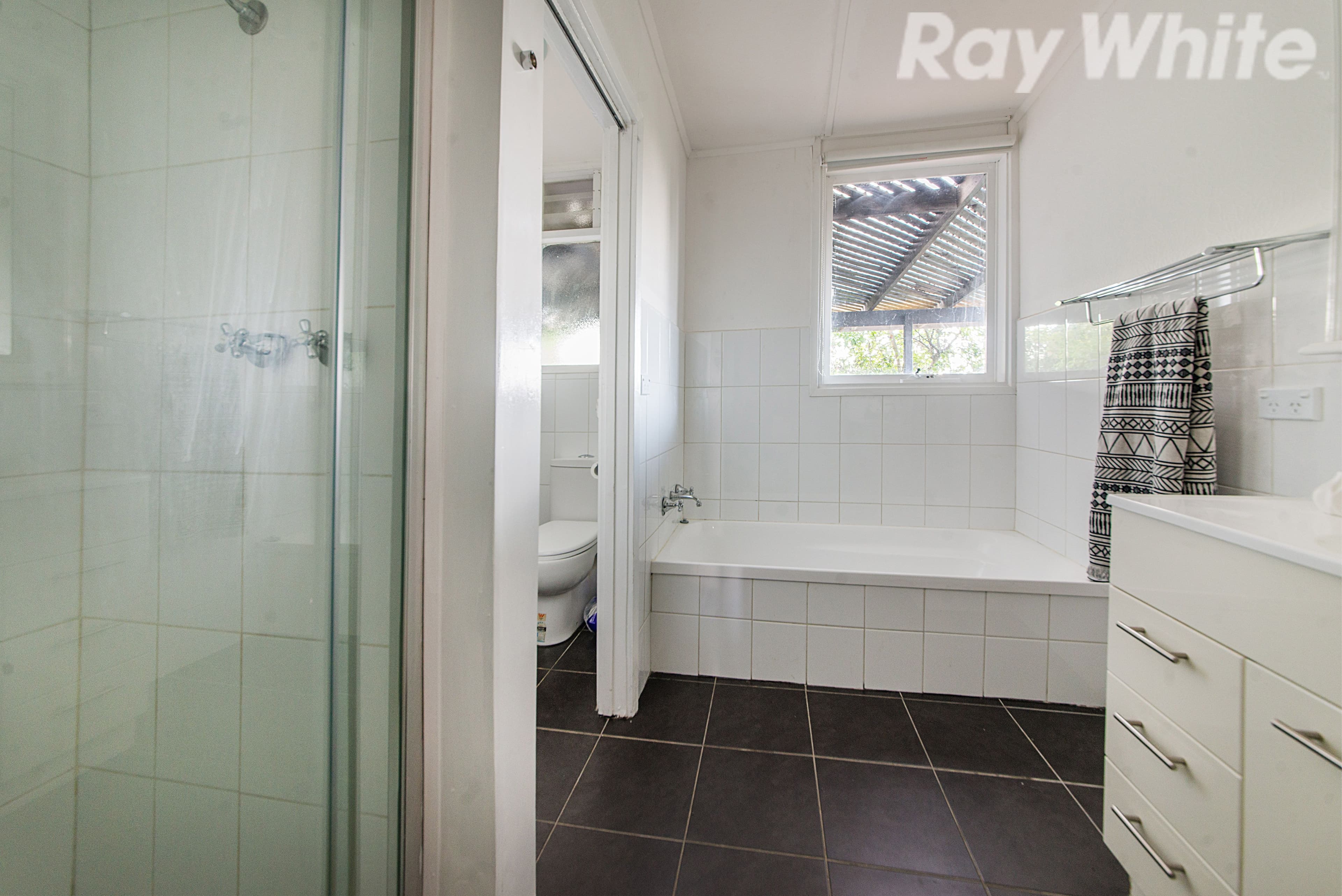 1 Johnson Drive, Ferntree Gully VIC 3156, Ferntree Gully - Thumbnail 7