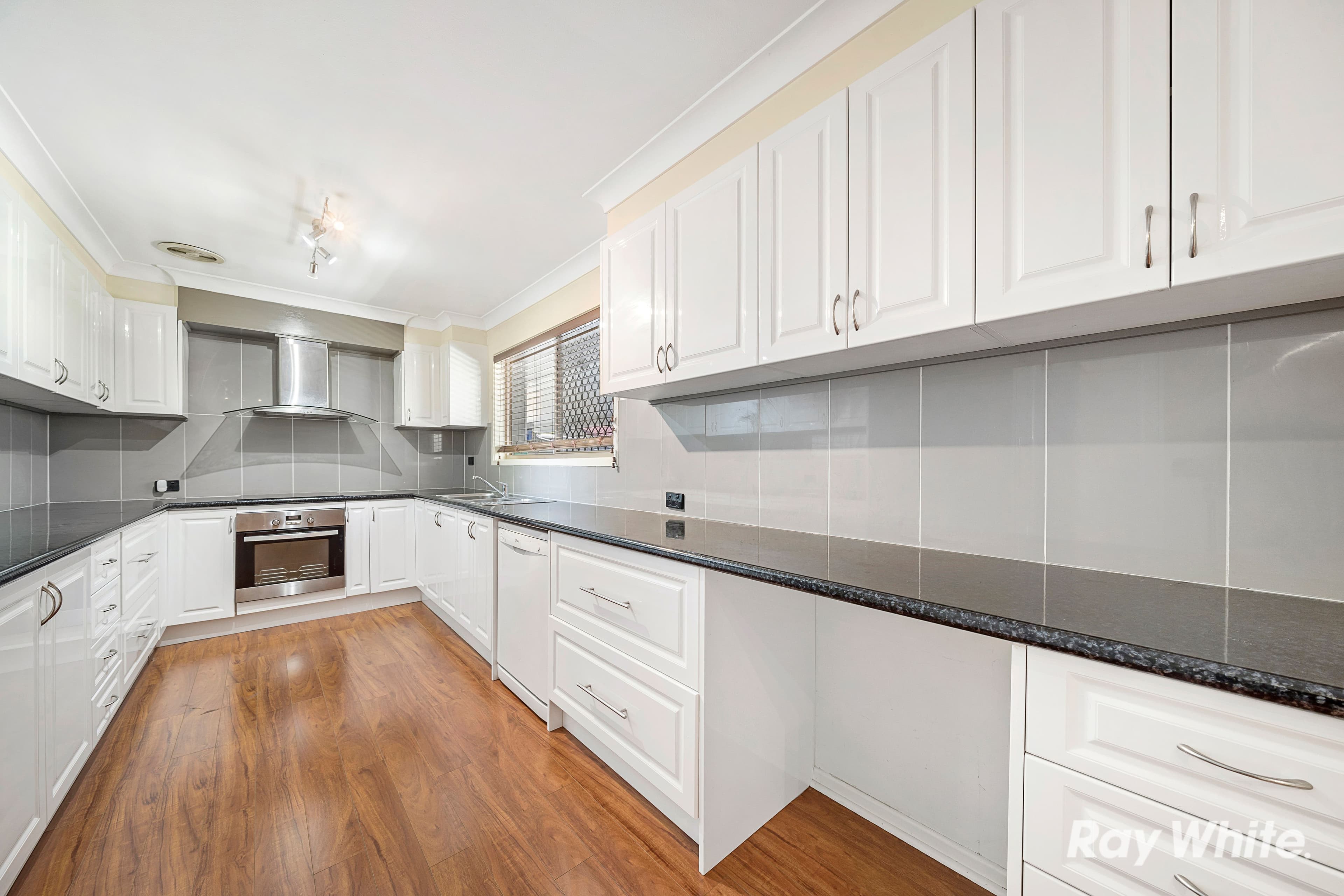 172 Thylungra Road, Park Ridge South QLD 4125, Park Ridge South - Thumbnail 5