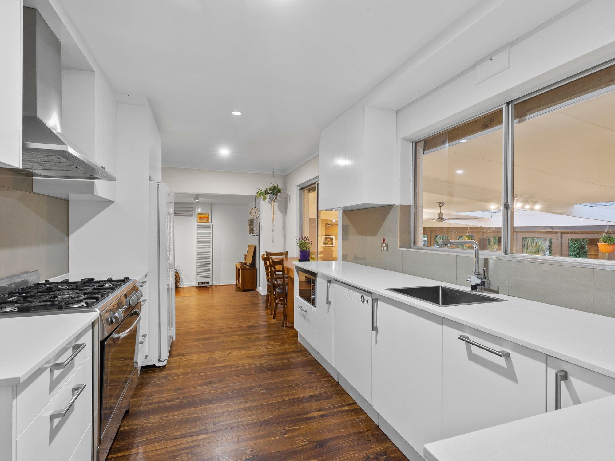 384 Honeypot Road, Huntfield Heights SA 5163, Huntfield Heights - Thumbnail 4