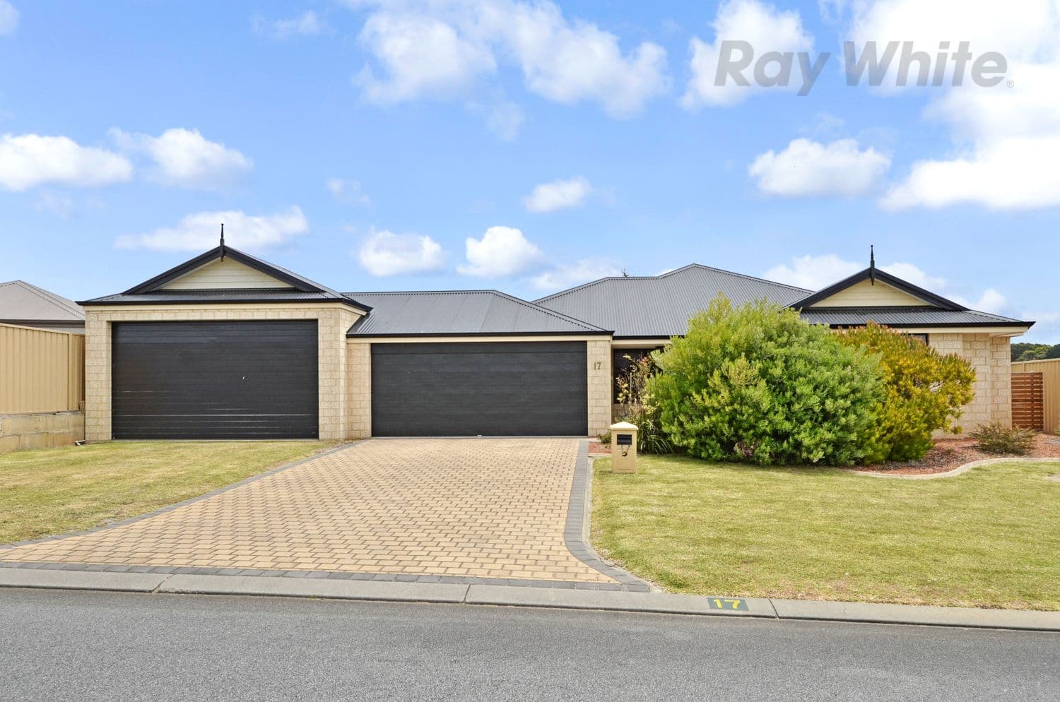 17 Grandis Way, Yakamia WA 6330, Yakamia - Image 1