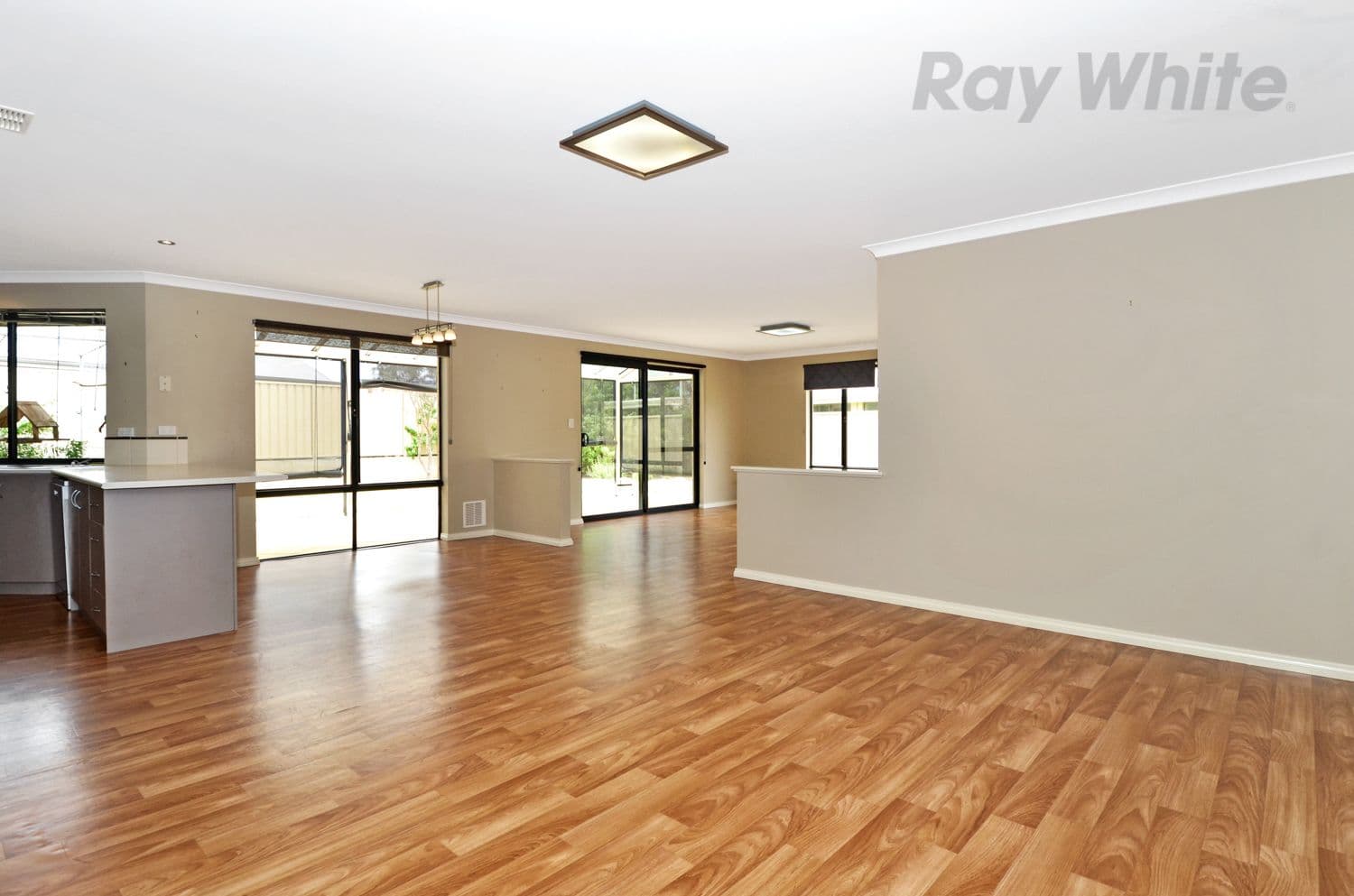 17 Grandis Way, Yakamia WA 6330, Yakamia - Thumbnail 5