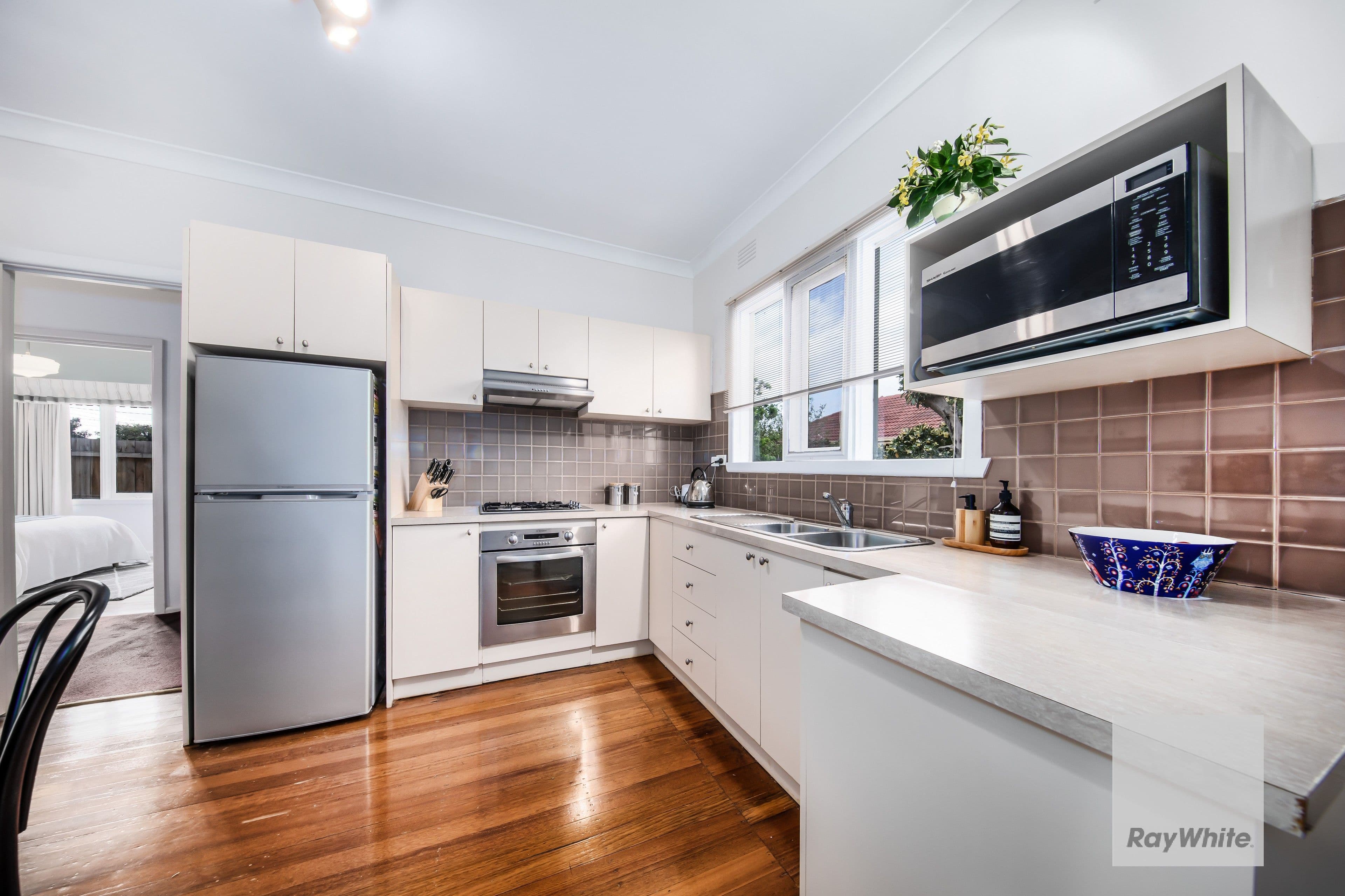 28 Salmond Street, Deer Park VIC 3023, Deer Park - Thumbnail 2