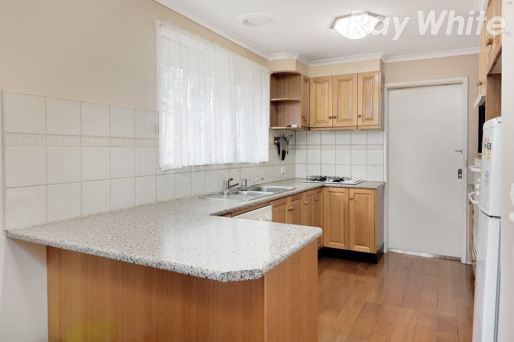 14 Blamey Avenue, MILL PARK VIC 3082, Mill Park - Thumbnail 4