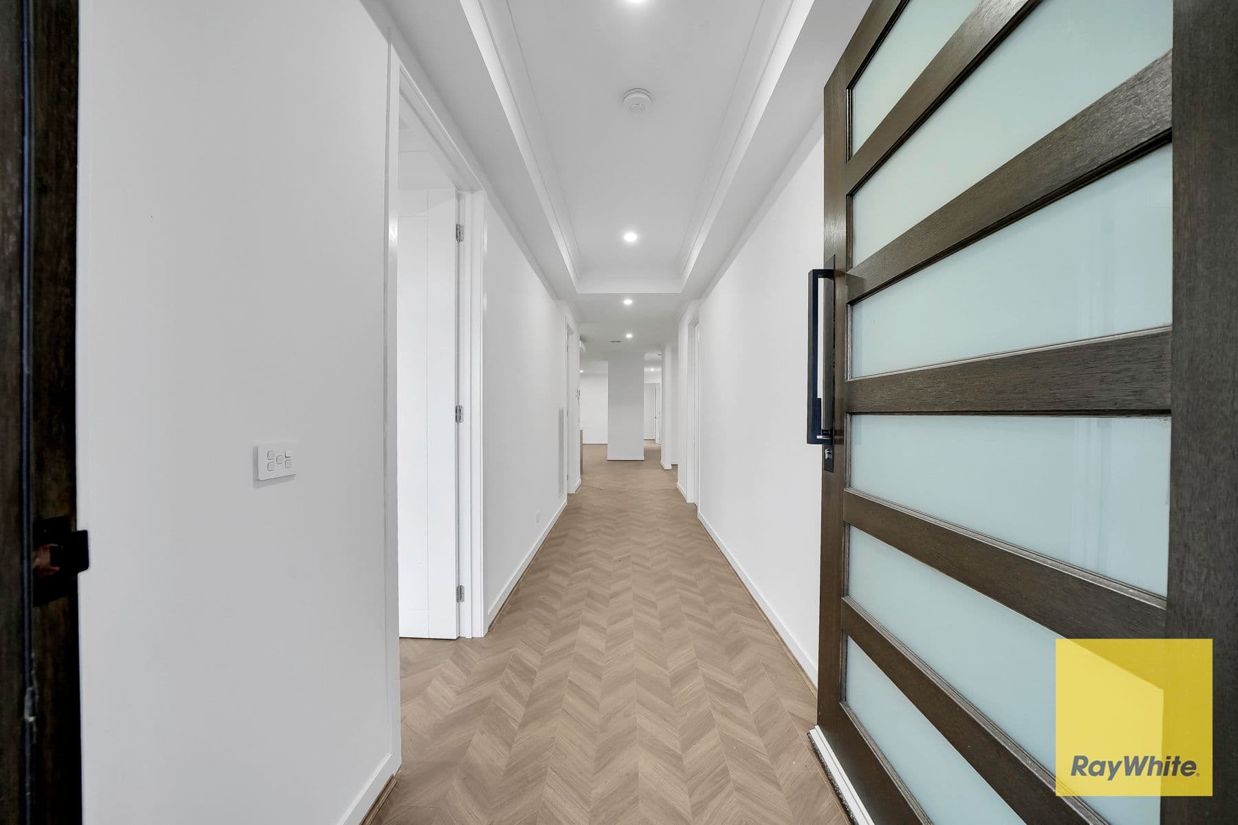 122 Mckinley Drive, Truganina VIC 3029, Truganina - Thumbnail 2