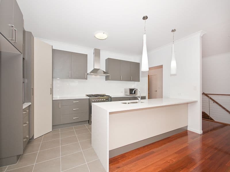 30 Francis Street, CORINDA QLD 4075, Corinda - Thumbnail 2