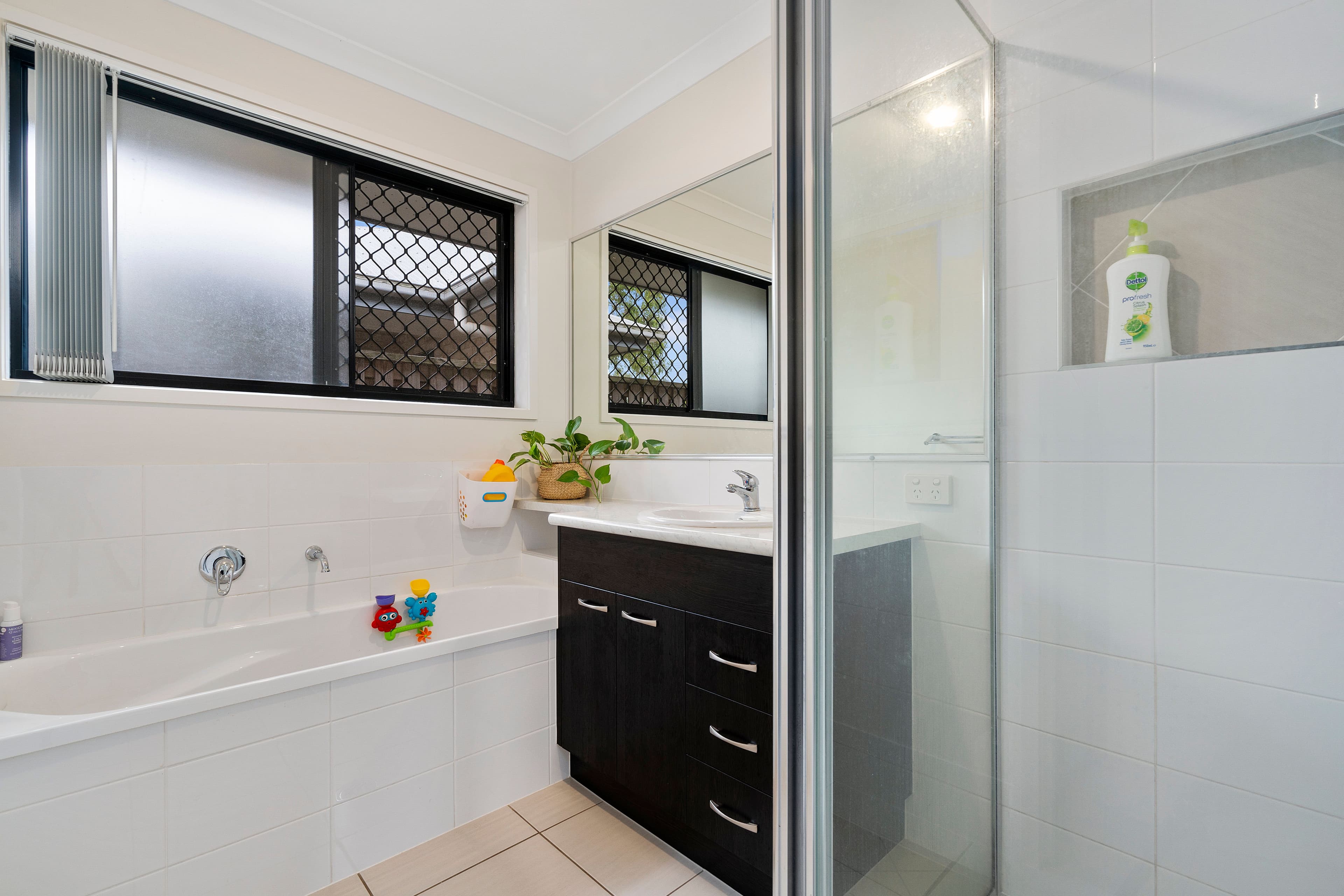 24 Bluestar Circuit, Caboolture QLD 4510, Caboolture - Thumbnail 3