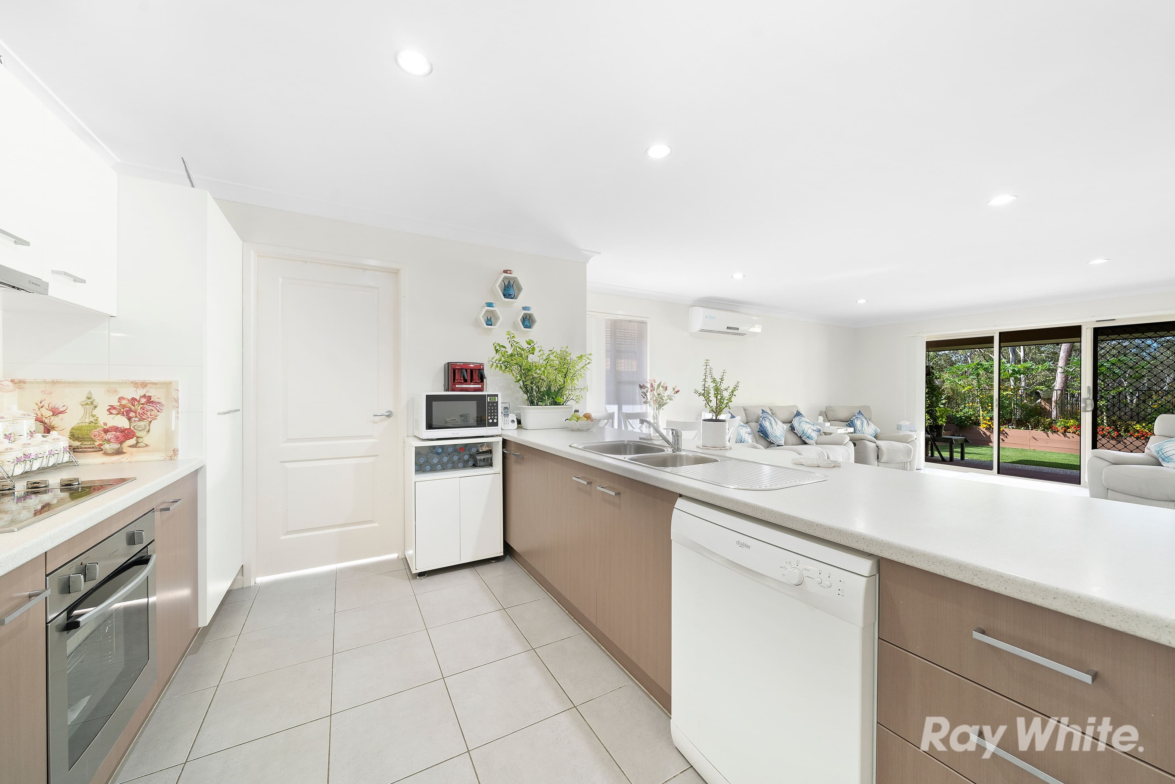 12 Tribeca Place, Eagleby QLD 4207, Eagleby - Thumbnail 4