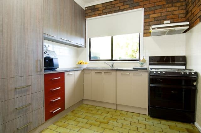 53 Summerhill Road, RESERVOIR VIC 3073, Reservoir - Thumbnail 5