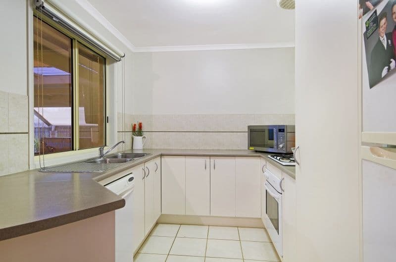 18 Young Street, LARA VIC 3212, Lara - Thumbnail 5