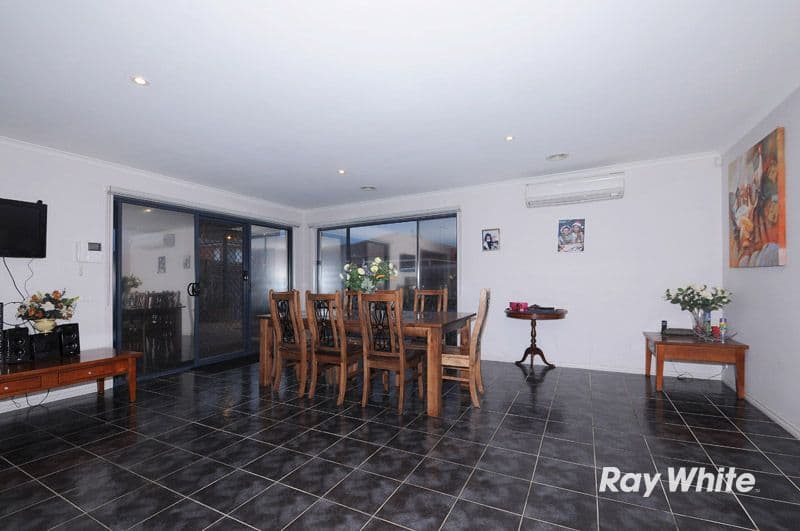 16 Merribah Way, CRANBOURNE VIC 3977, Cranbourne West - Thumbnail 8
