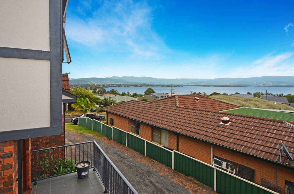 13 Shipton Crescent, Mount Warrigal - Image 1