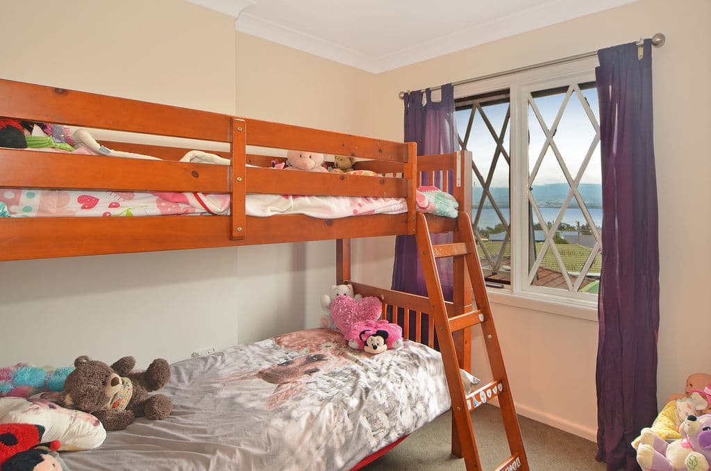 13 Shipton Crescent, Mount Warrigal - Thumbnail 8