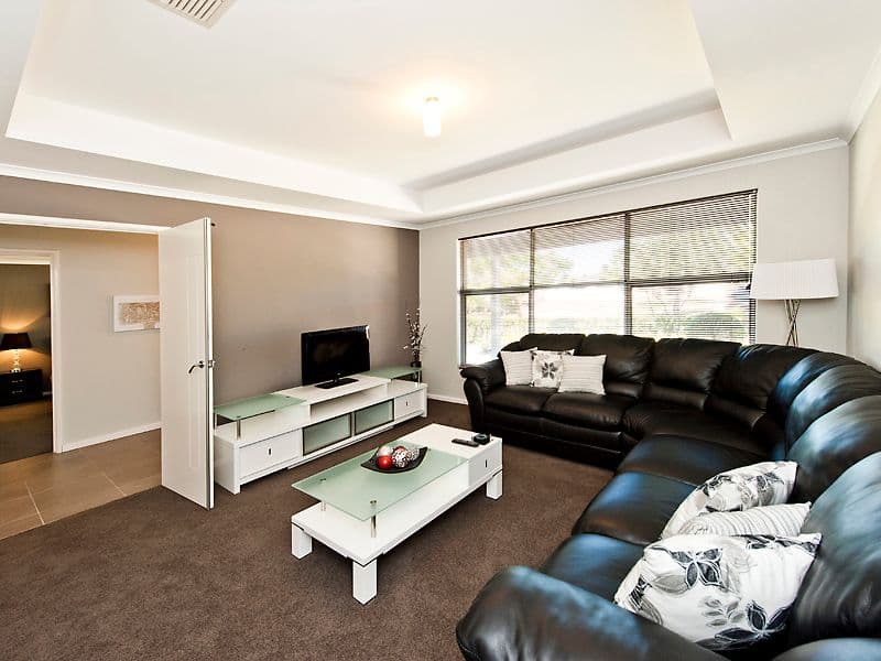 22 Waring Heights, BALDIVIS WA 6171, Baldivis - Thumbnail 2
