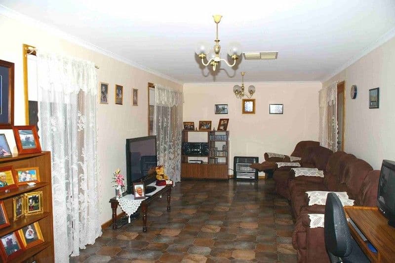 4 Pitt Court, RENMARK SA 5341, Renmark - Thumbnail 3