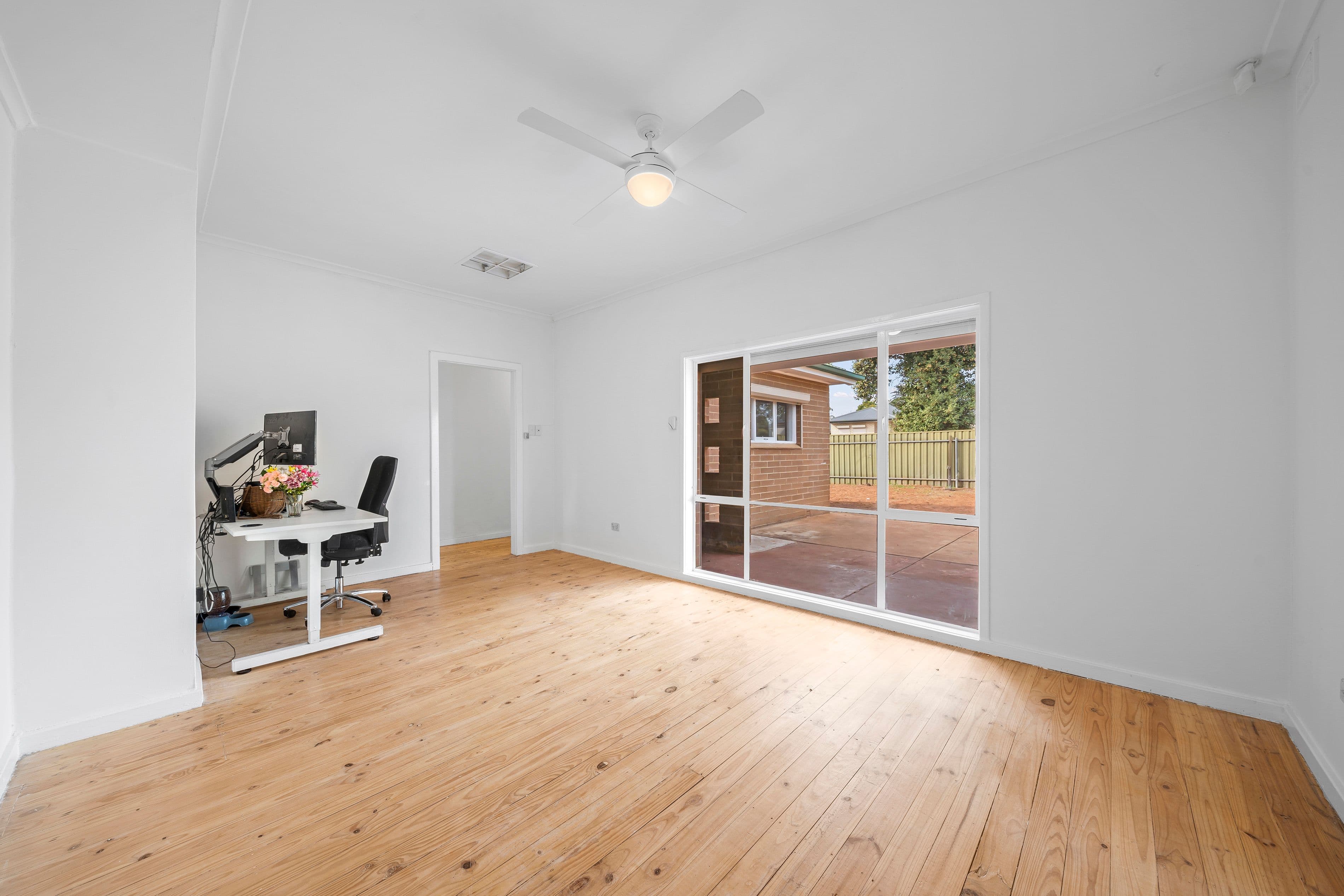 34 Hayles Road, Elizabeth Park SA 5113, Elizabeth Park - Thumbnail 2