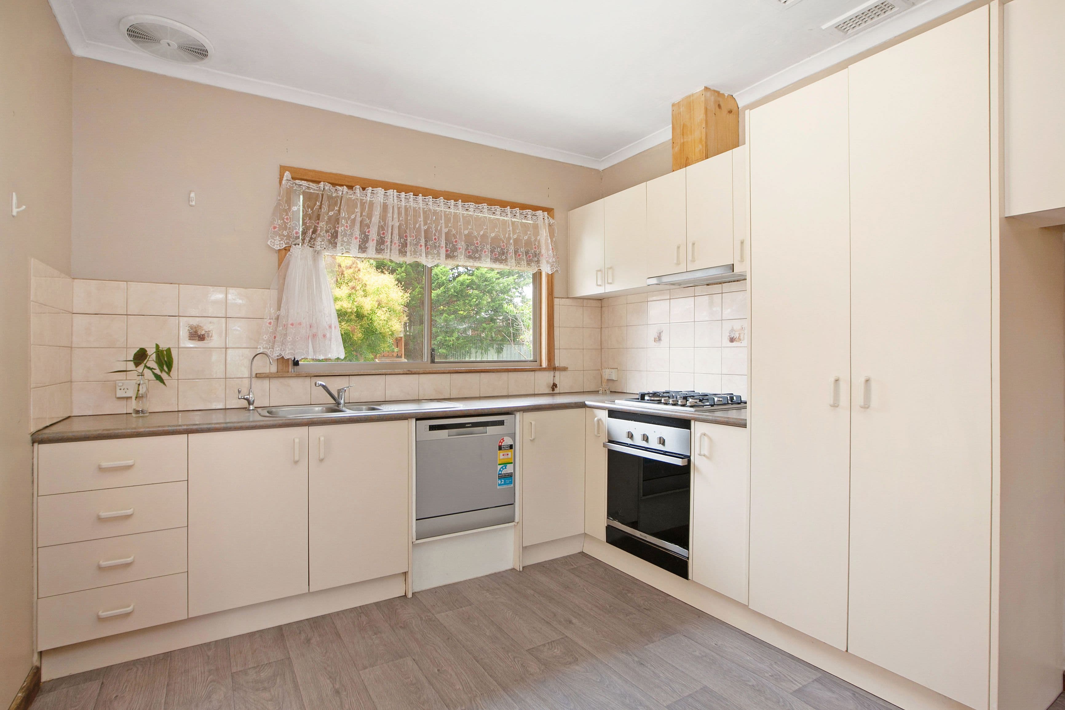 26 Marie Avenue, Heidelberg Heights VIC 3081, Heidelberg Heights - Thumbnail 3