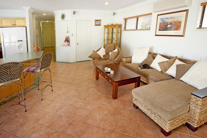 21 Nottinghill Gate Drive, ARUNDEL QLD 4214, Arundel - Thumbnail 3