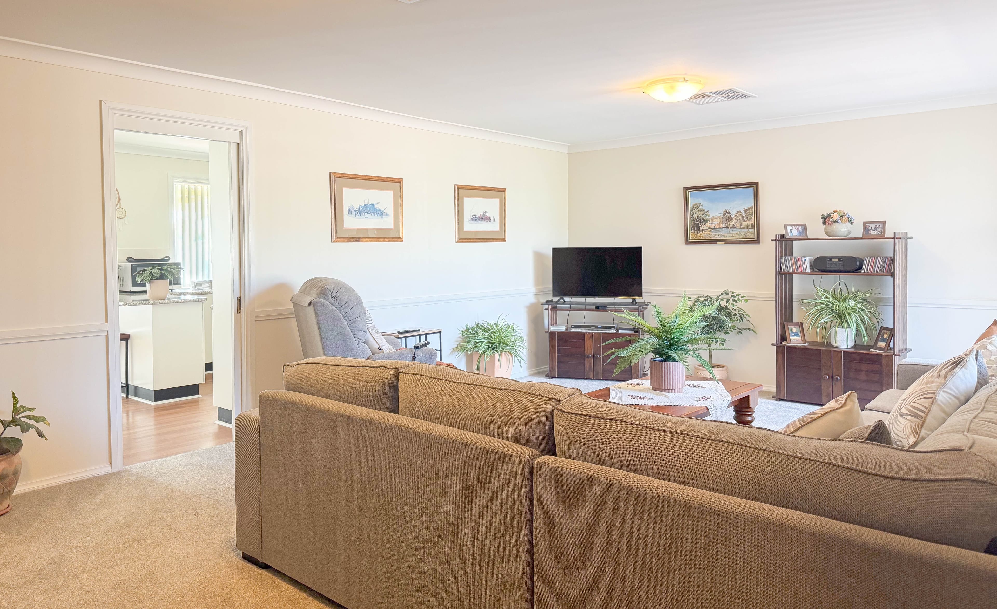 14 Christina Close, Parkes NSW 2870, Parkes - Thumbnail 6