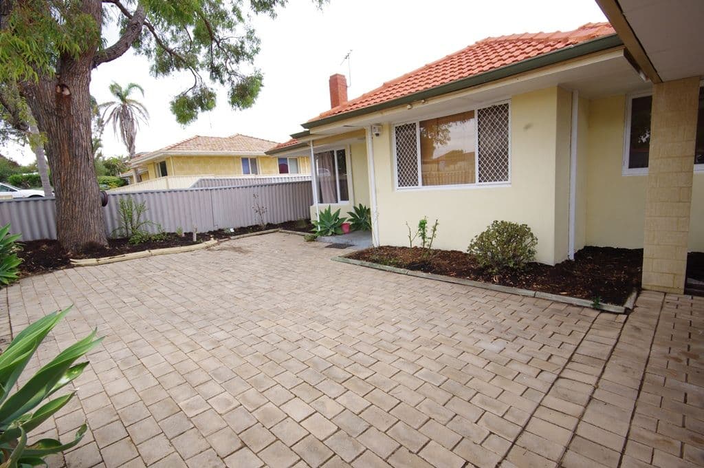 22 Albourne Way, BALGA WA 6061, Balga - Thumbnail 2