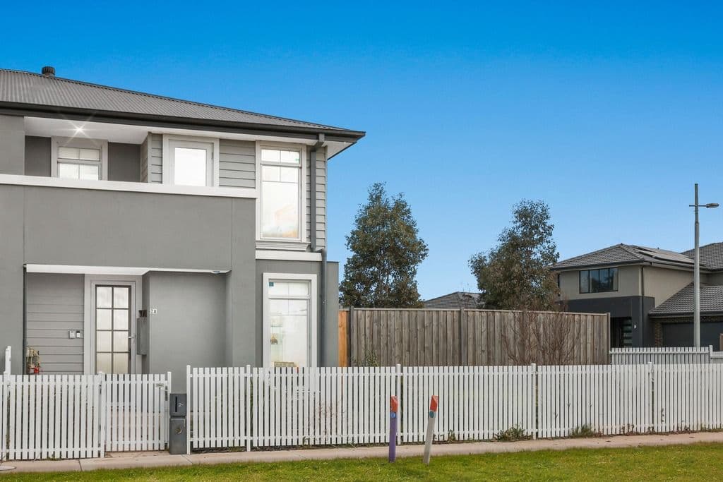 2A Evison View, Werribee VIC 3030, Werribee - Thumbnail 2
