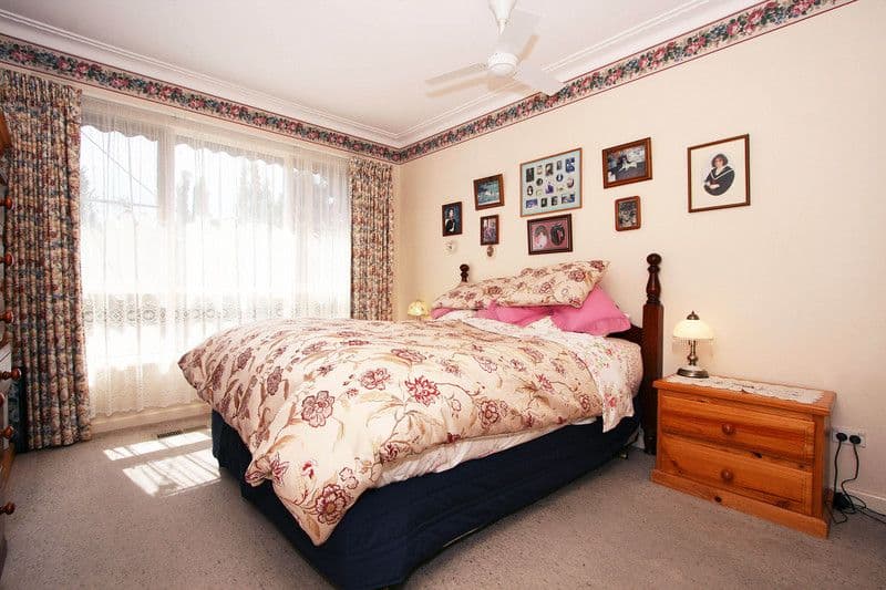 15 Rosedale Crescent, RINGWOOD EAST VIC 3135, Ringwood East - Thumbnail 3