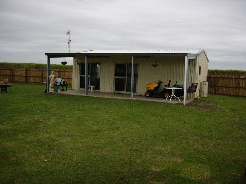 BURNETT HEADS QLD 4670, Burnett Heads - Thumbnail 4