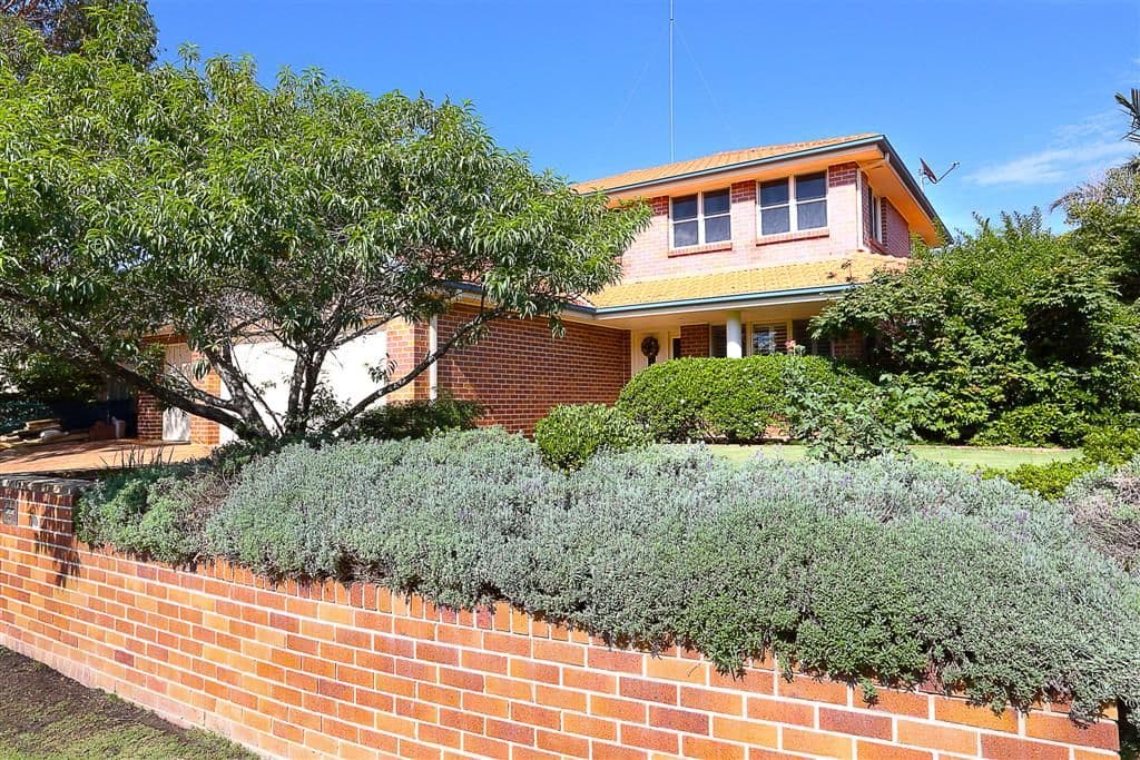 1 Huntingdale Drive, GLENMORE PARK NSW 2745, Glenmore Park - Thumbnail 4