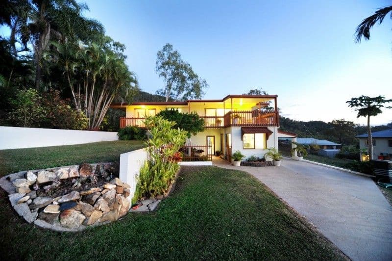 38 Island Drive, CANNONVALE QLD 4802, Cannonvale - Image 1