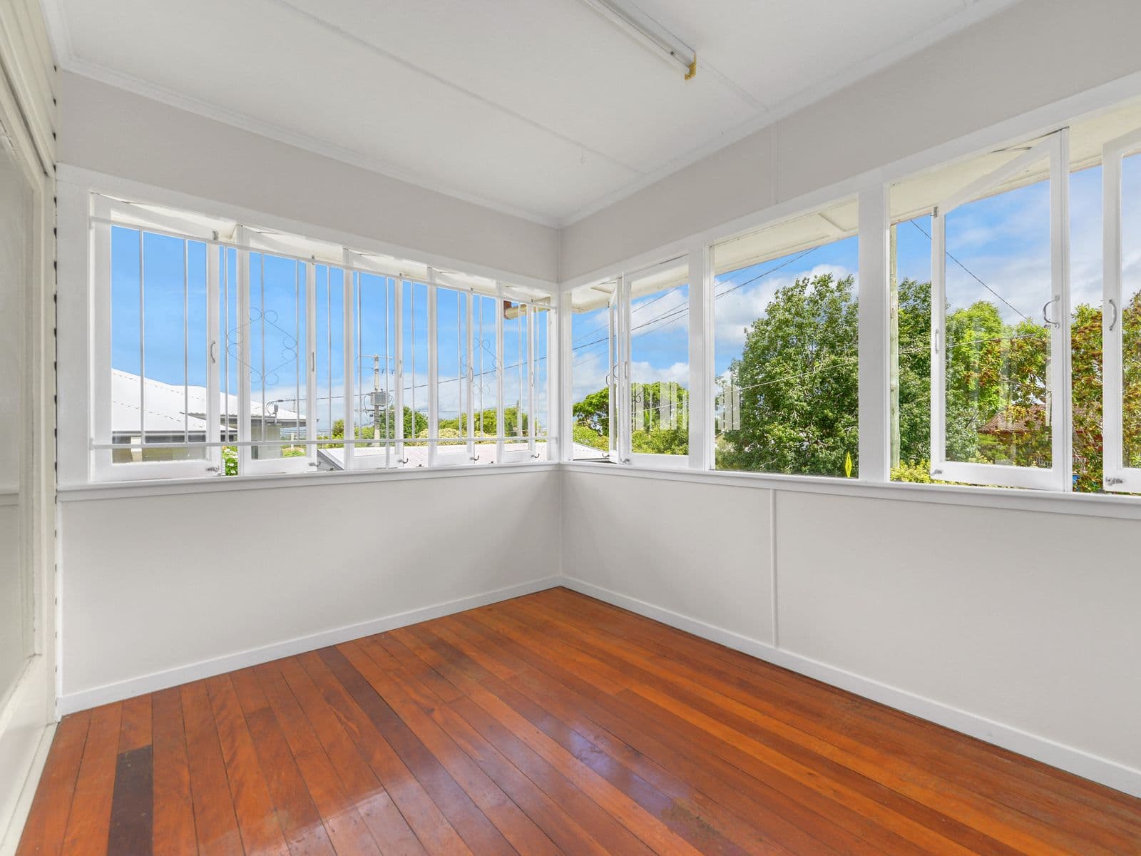 240 Cliveden Avenue, Corinda QLD 4075, Corinda - Thumbnail 7