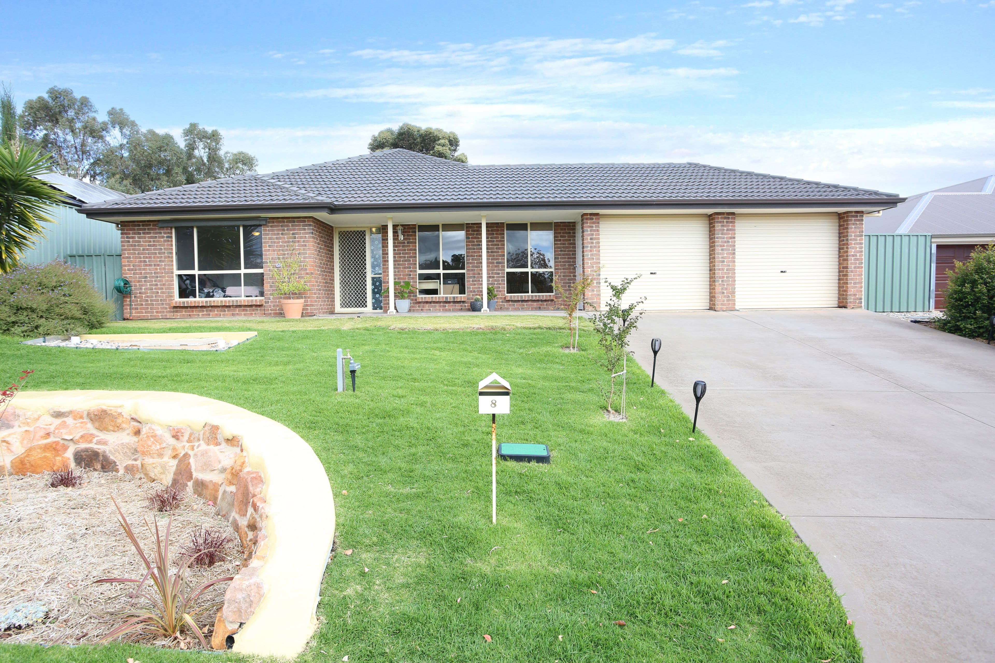 8 Tamblyn Street, Clare SA 5453, Clare - Thumbnail 2