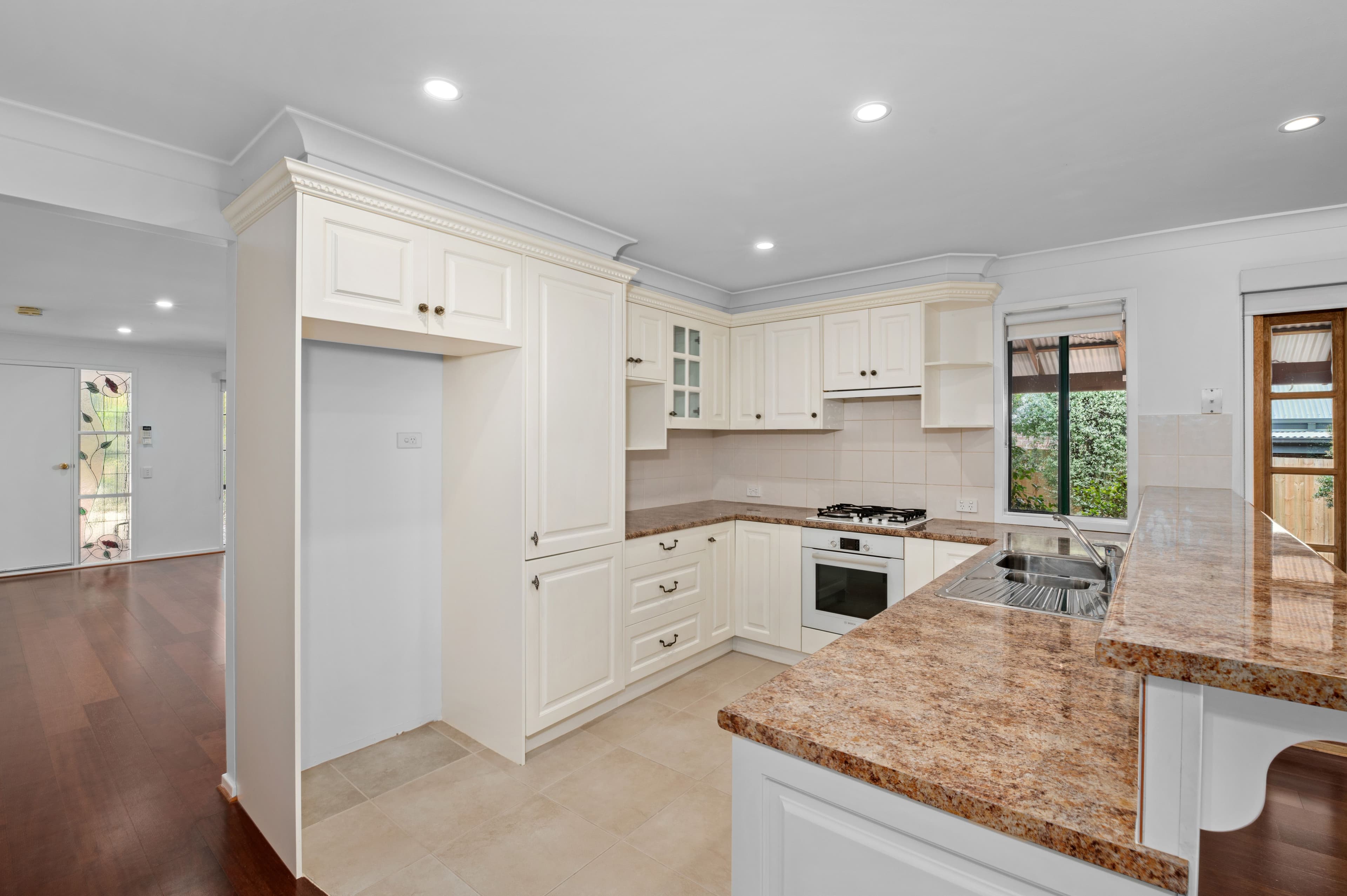 5 Brolga Place, South Morang VIC 3752, South Morang - Thumbnail 3