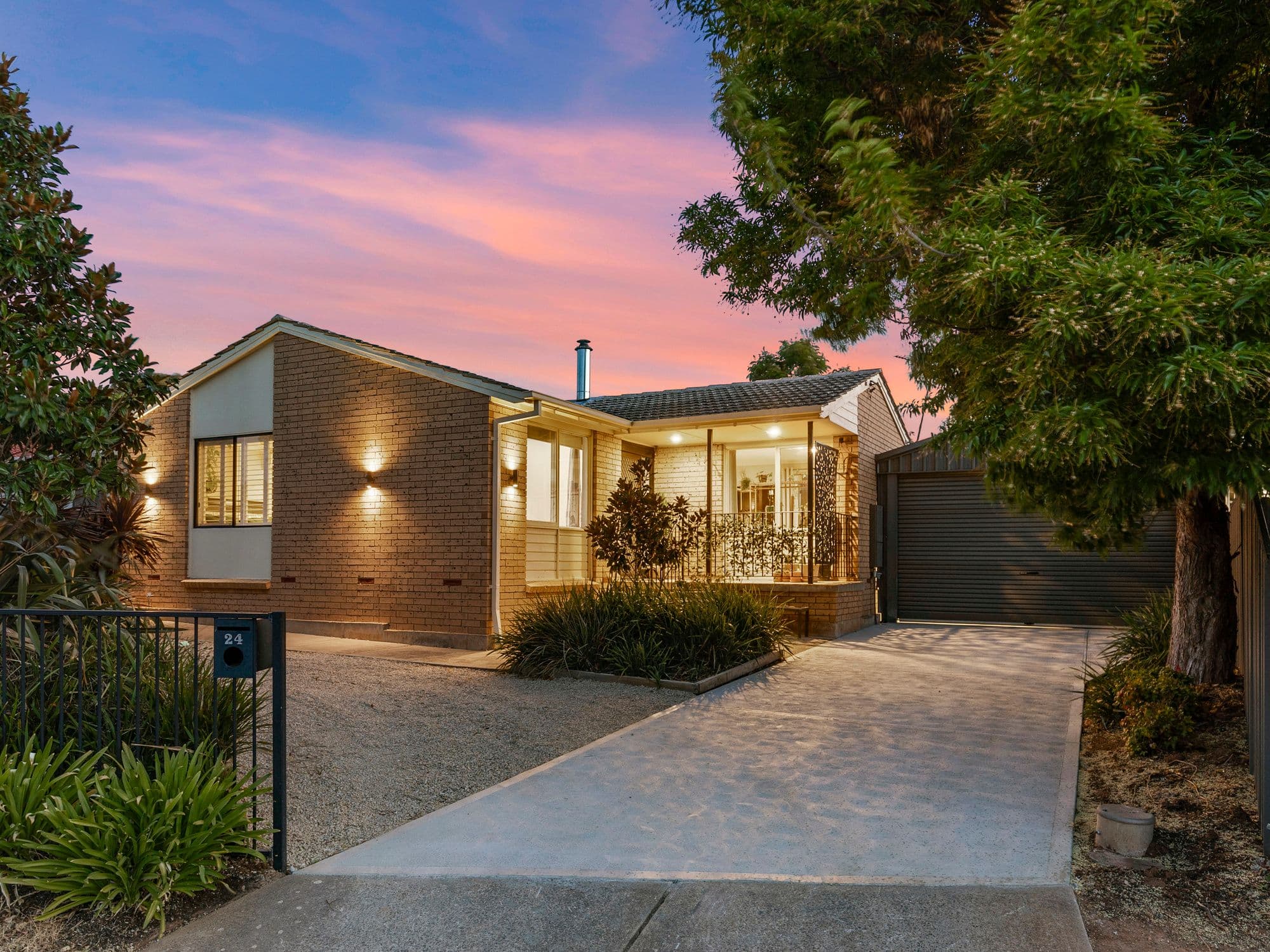 24 Simeon Crescent, Morphett Vale SA 5162, Morphett Vale - Image 1